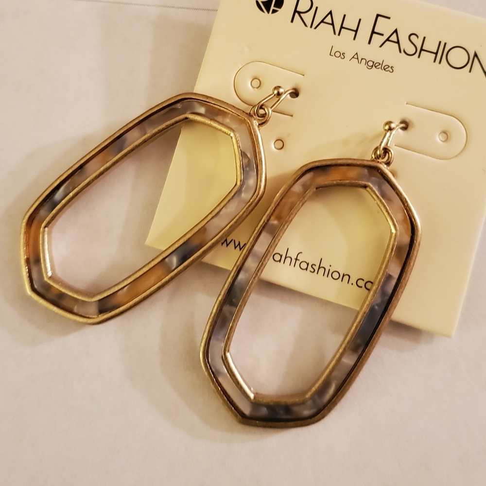 SOLD Marbled Hexagon Earrings - Picture 4 of 7